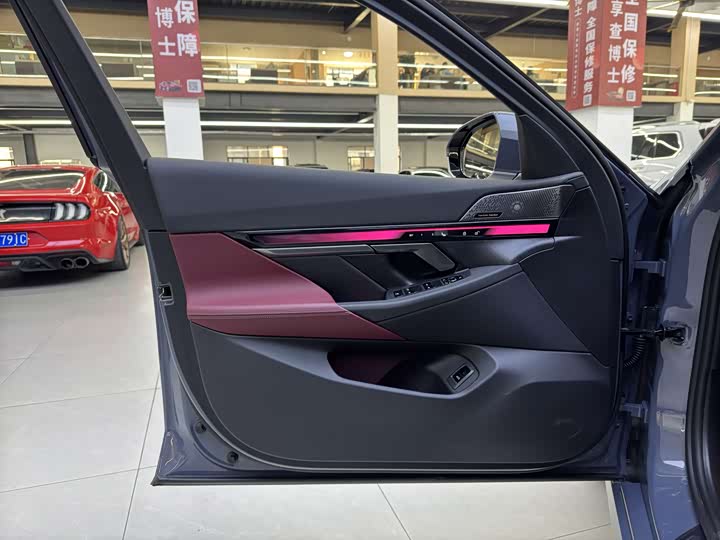 Фото 4 - BMW 5 Series