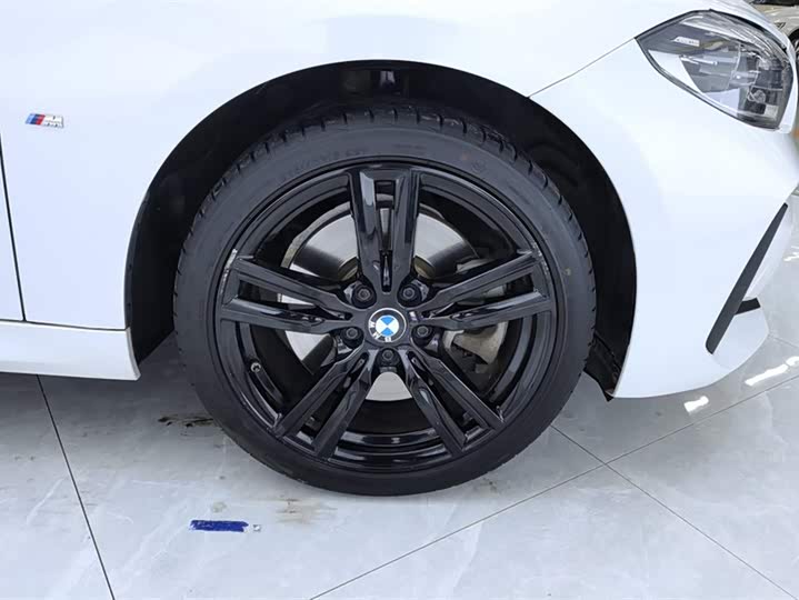 Фото 6 - BMW 1 Series