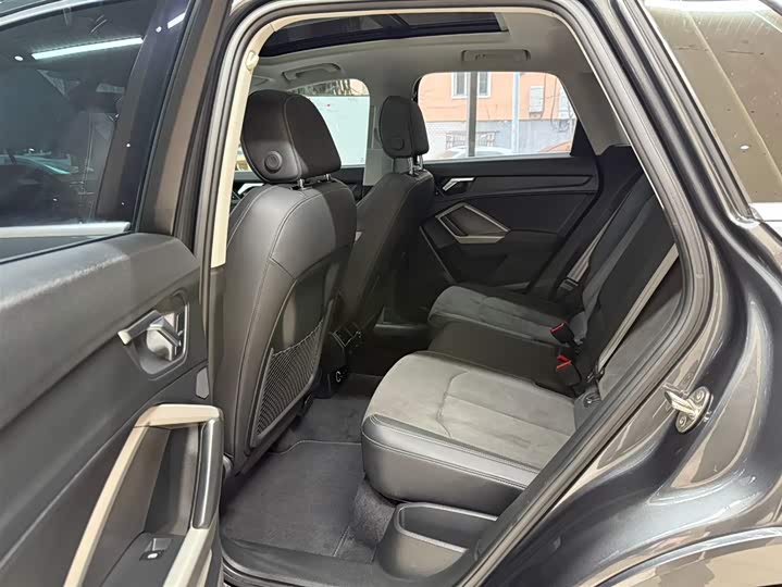 Фото 5 - Audi Q3