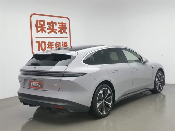 Фото 2 - Nio ET5T