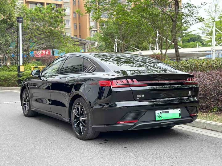 Фото 5 - BYD Han