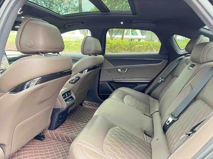 Фото 8 - BYD Han