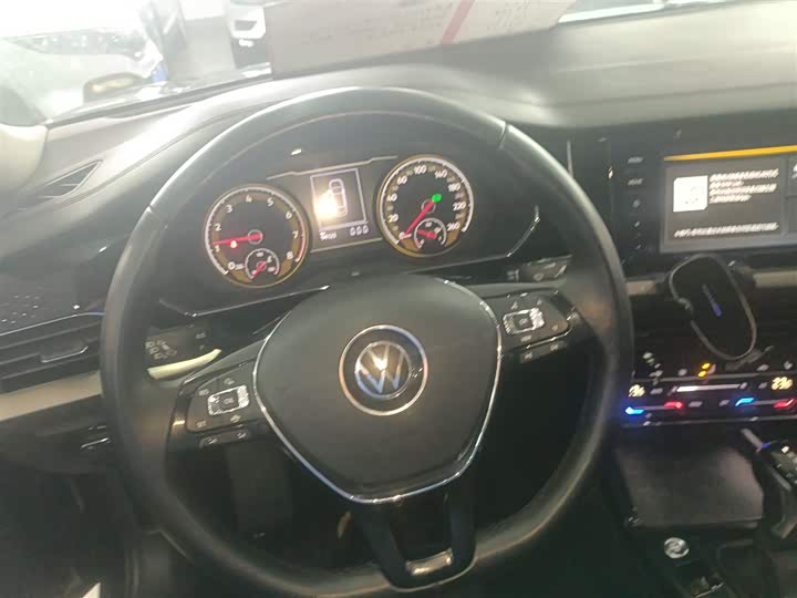 Фото 6 - Volkswagen Passat