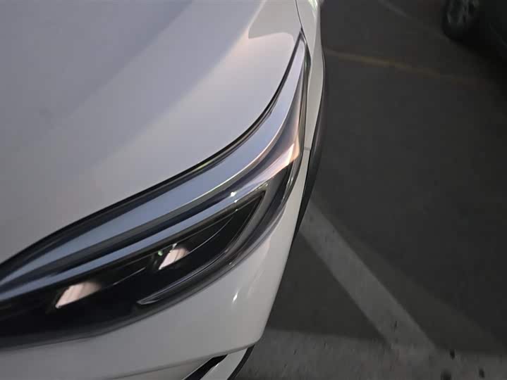 Фото 5 - Toyota Yaris L Hatchback