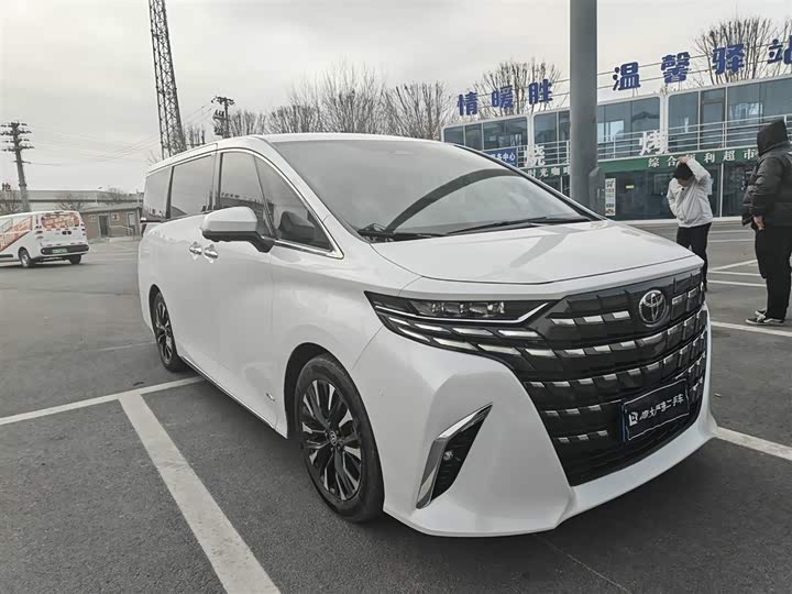 Фото 2 - Toyota Alphard