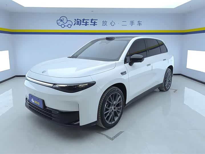 Фото 1 - Leapmotor C10