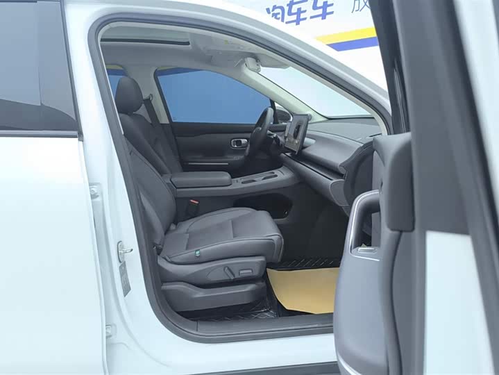 Фото 8 - Leapmotor C10