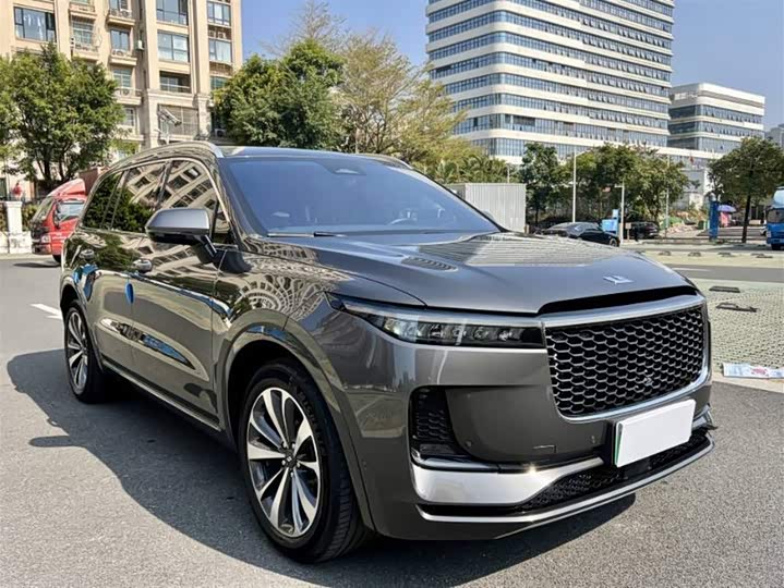 Фото 3 - LiXiang One