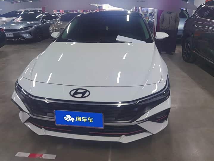 Фото 2 - Hyundai Elantra N line