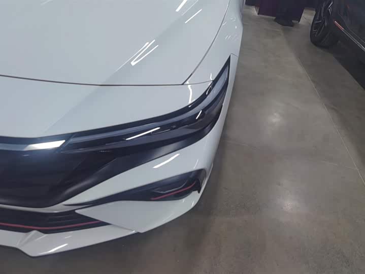 Фото 5 - Hyundai Elantra N line