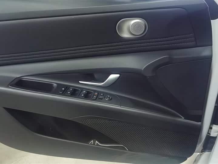 Фото 7 - Hyundai Elantra N line