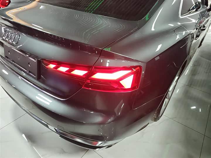 Фото 8 - Audi A5