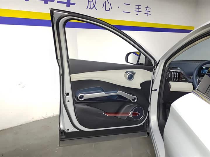 Фото 7 - BYD Yuan Plus