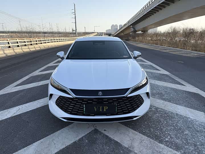 Фото 2 - BYD Qin L