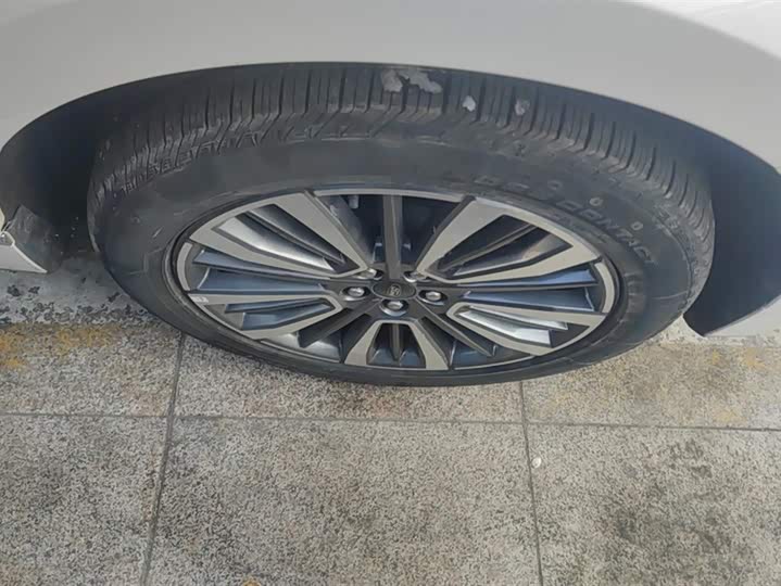 Фото 5 - Ford Edge