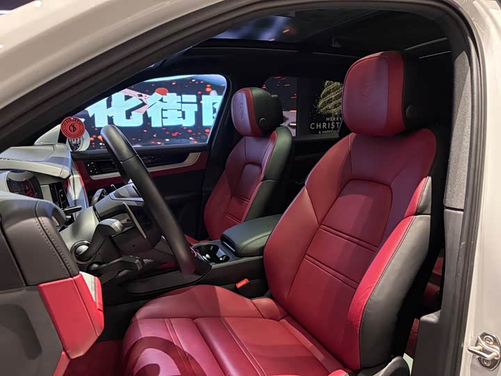 Фото 8 - Porsche Cayenne