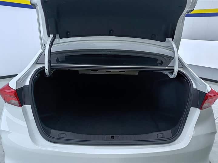 Фото 4 - Buick Verano