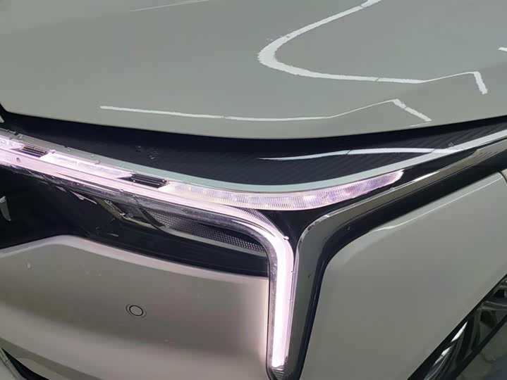 Фото 3 - Bestune B70