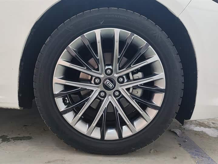 Фото 4 - Bestune B70