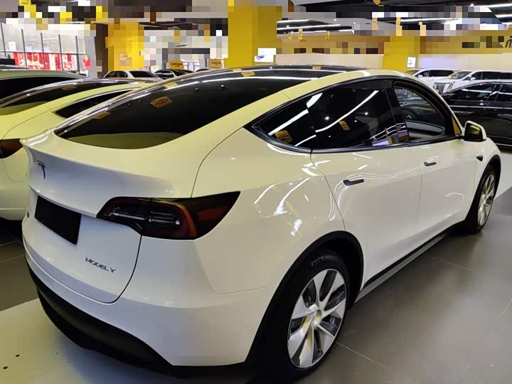 Фото 7 - Tesla Model Y