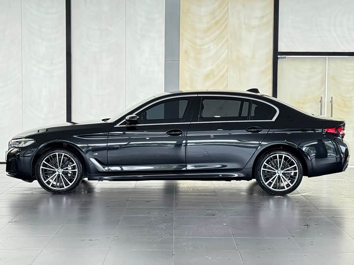 Фото 4 - BMW 5 Series