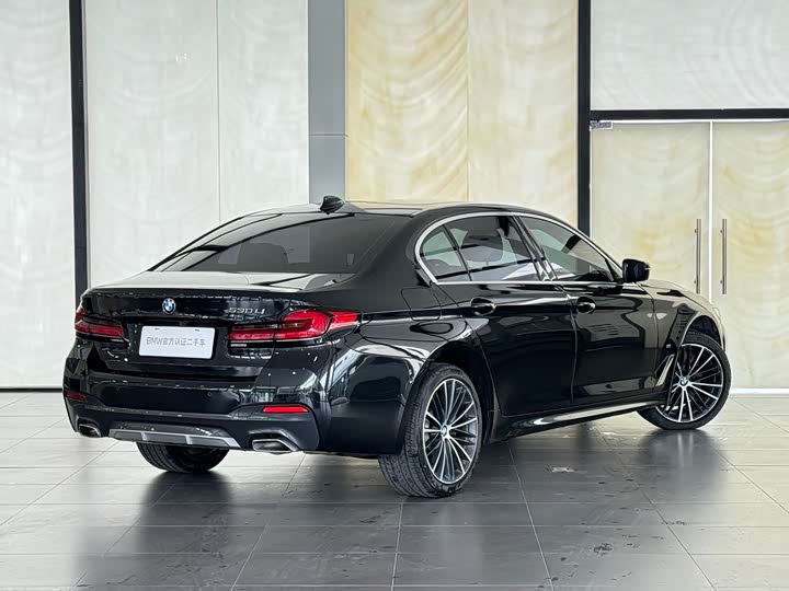 Фото 5 - BMW 5 Series