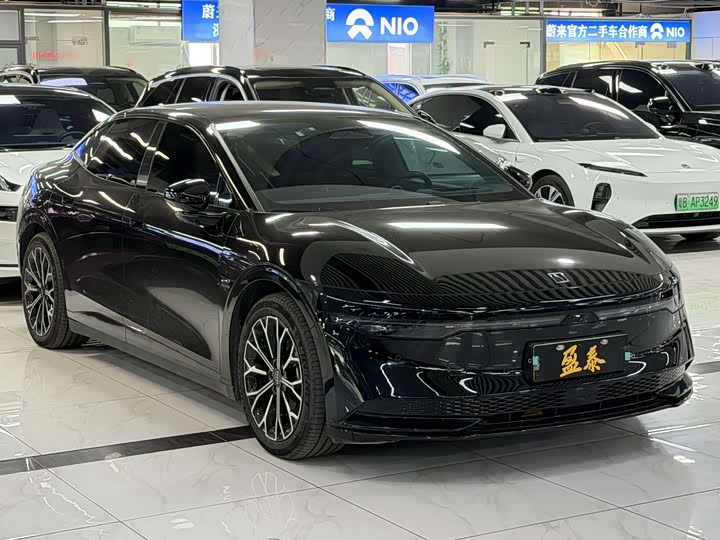 Фото 3 - Zeekr 007