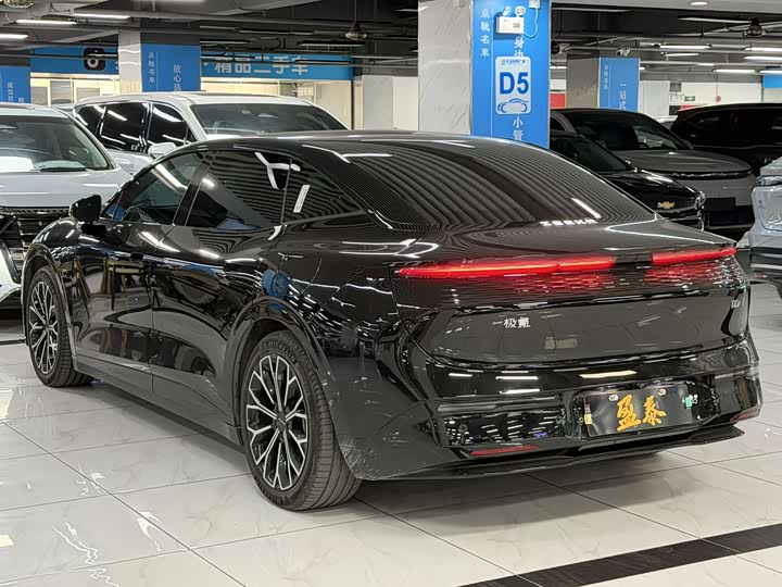 Фото 5 - Zeekr 007