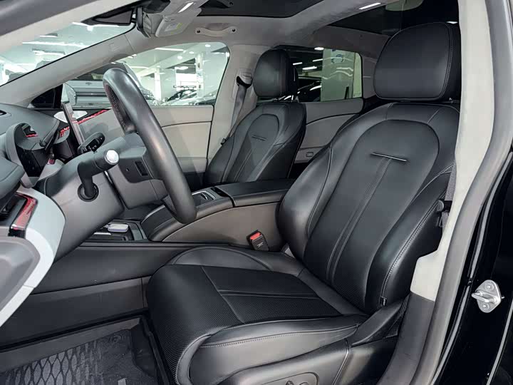 Фото 8 - Zeekr 007