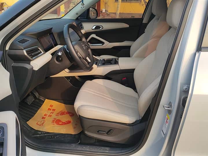 Фото 9 - BYD Yuan Up