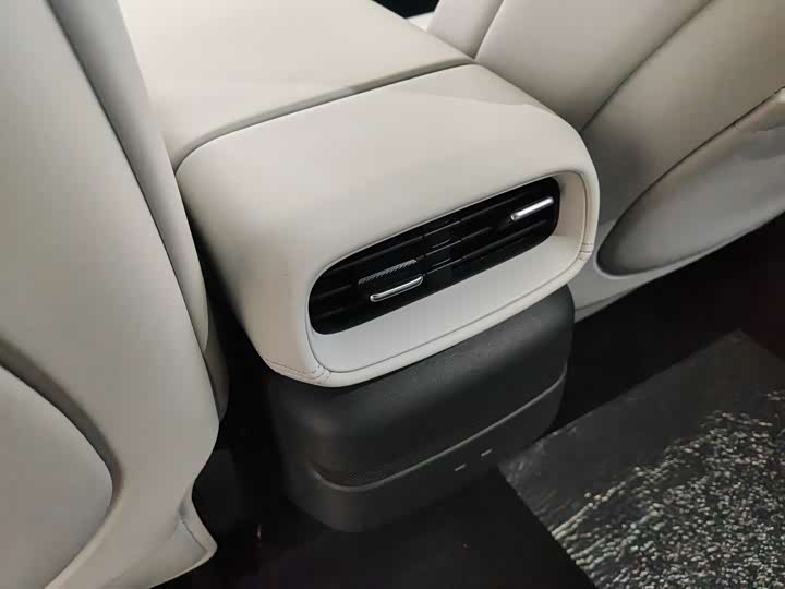 Фото 7 - XPeng G6