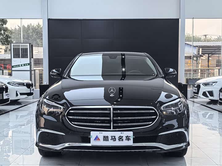 Фото 2 - Mercedes-Benz E-Class