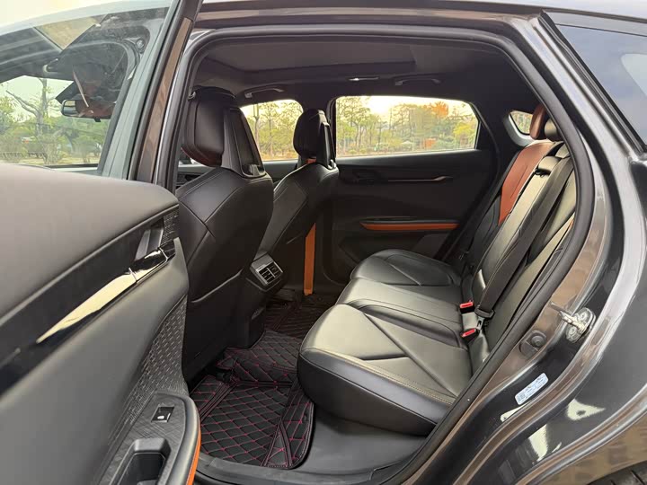 Фото 5 - Changan UNI-V