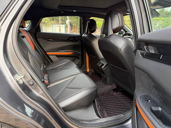 Фото 7 - Changan UNI-V