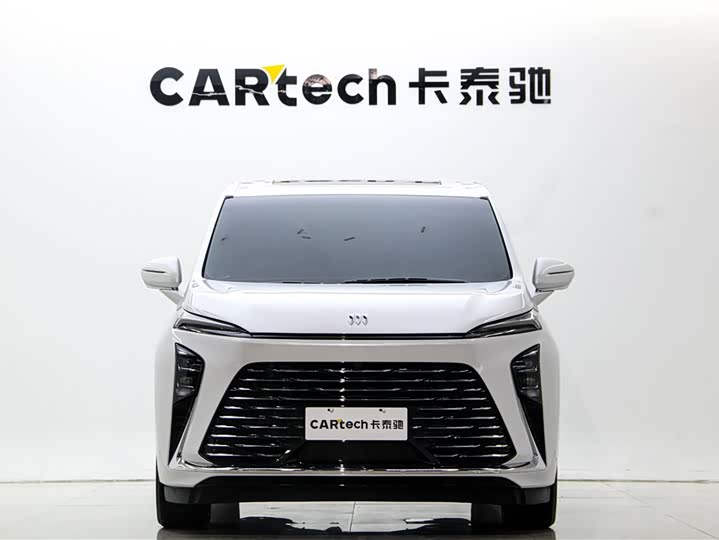 Фото 2 - Buick GL8 ES