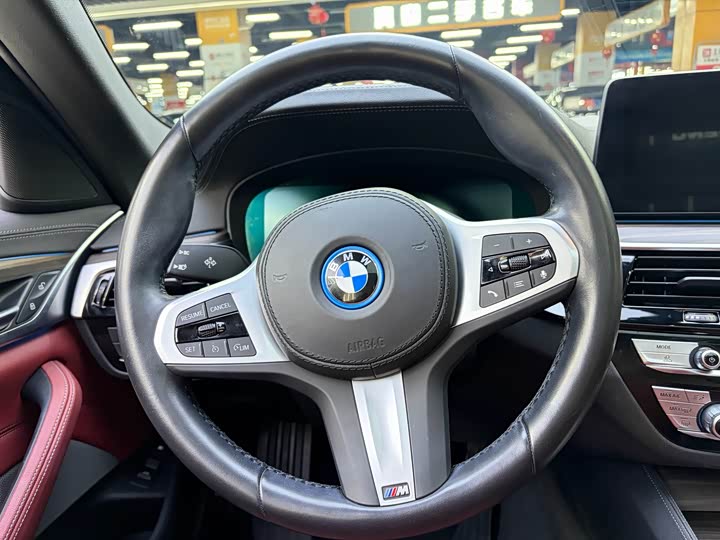 Фото 7 - BMW 5 Series Hybrid