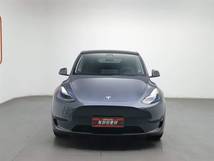Фото 3 - Tesla Model Y