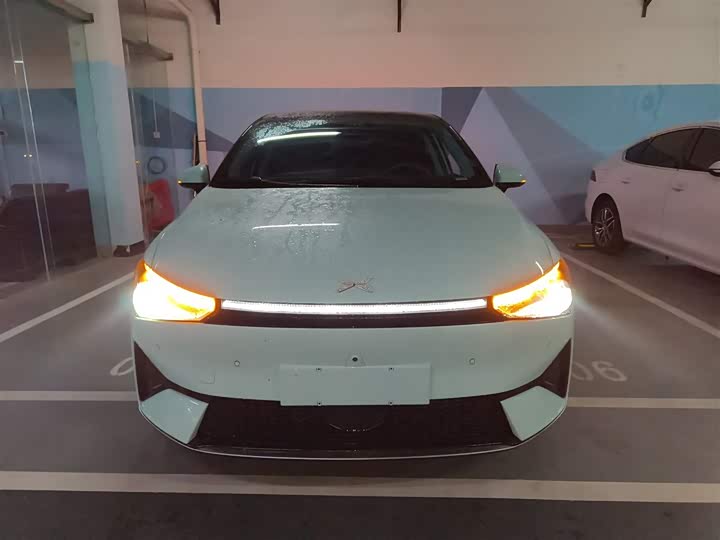 Фото 3 - XPeng P5