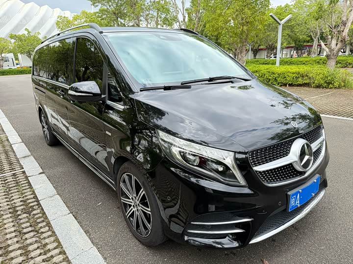Фото 3 - Mercedes-Benz V-Class