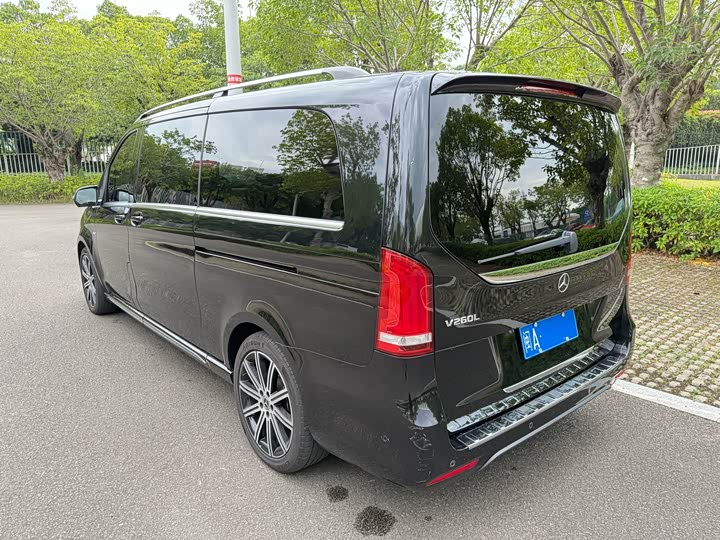 Фото 6 - Mercedes-Benz V-Class