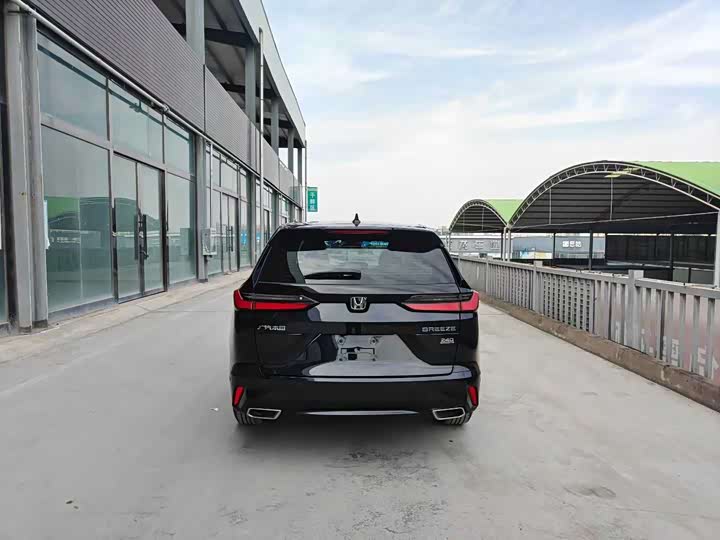 Фото 5 - Honda Breeze