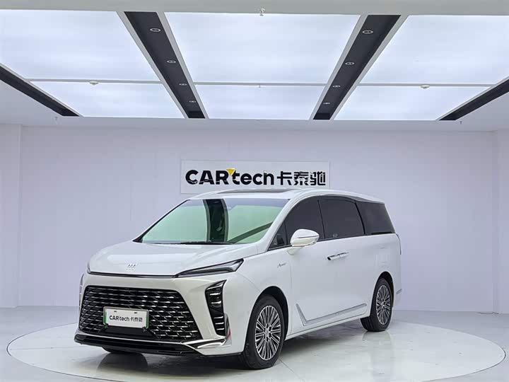 Фото 1 - Buick GL8 Hybrid