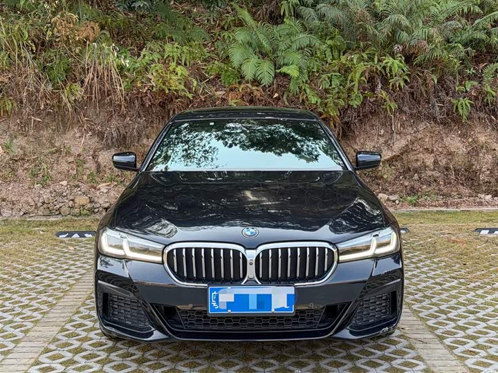 Фото 3 - BMW 5 Series