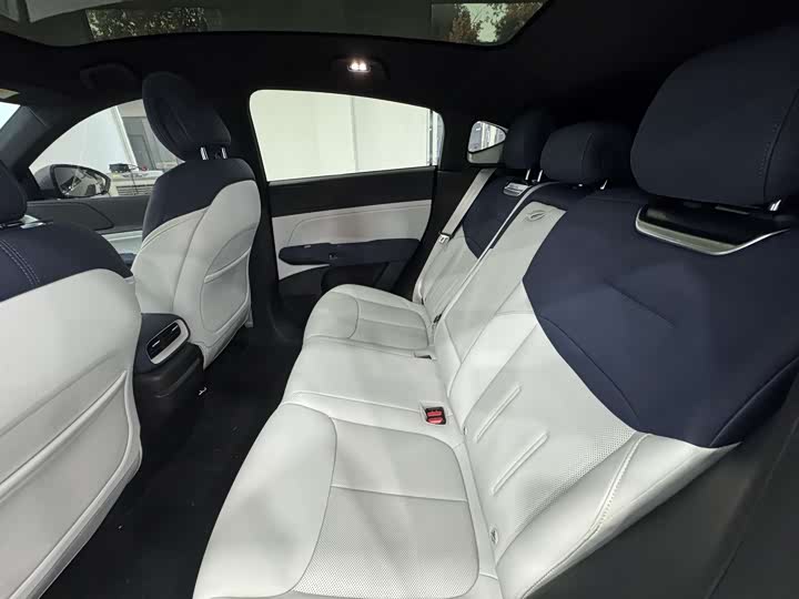 Фото 5 - XPeng G6