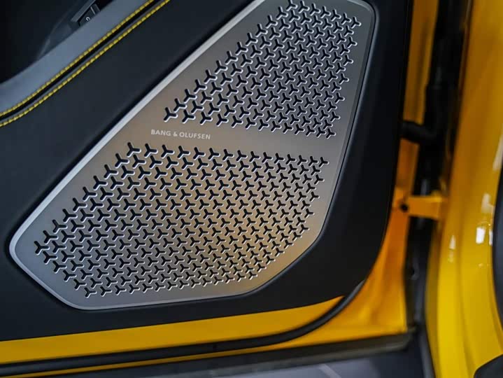 Фото 4 - Lamborghini Urus