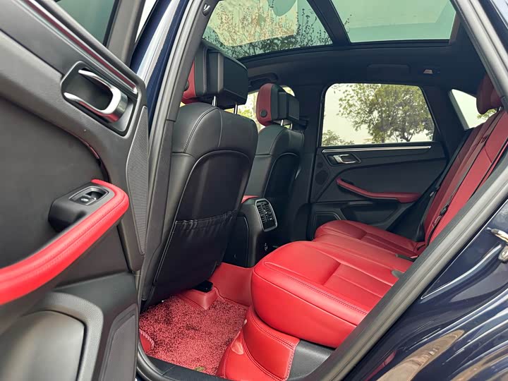 Фото 9 - Porsche Macan