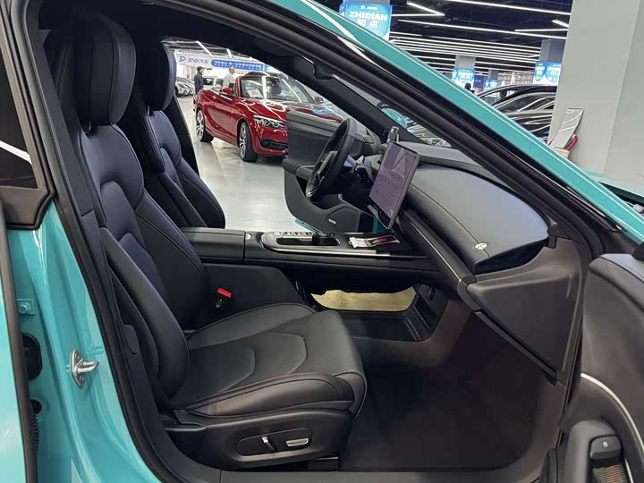 Фото 7 - Xiaomi SU7