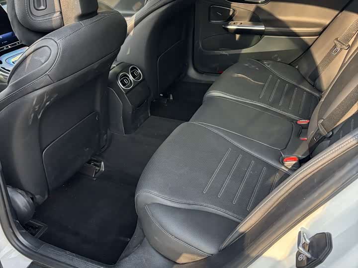 Фото 4 - Mercedes-Benz C-Class