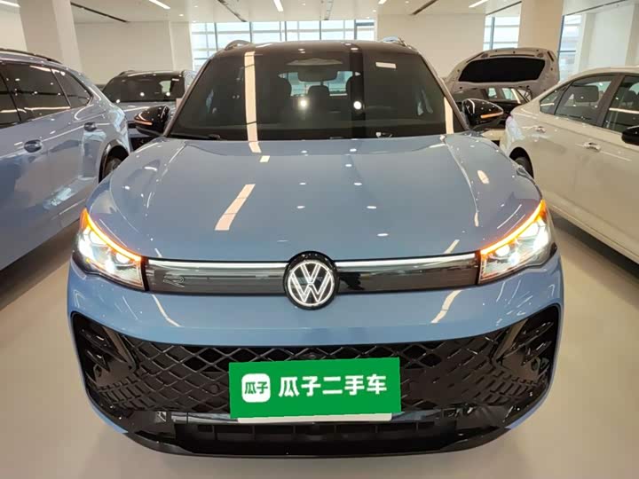 Фото 3 - Volkswagen Tiguan L Pro