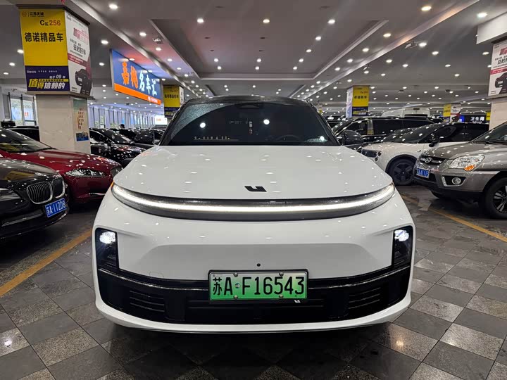 Фото 2 - LiXiang L7